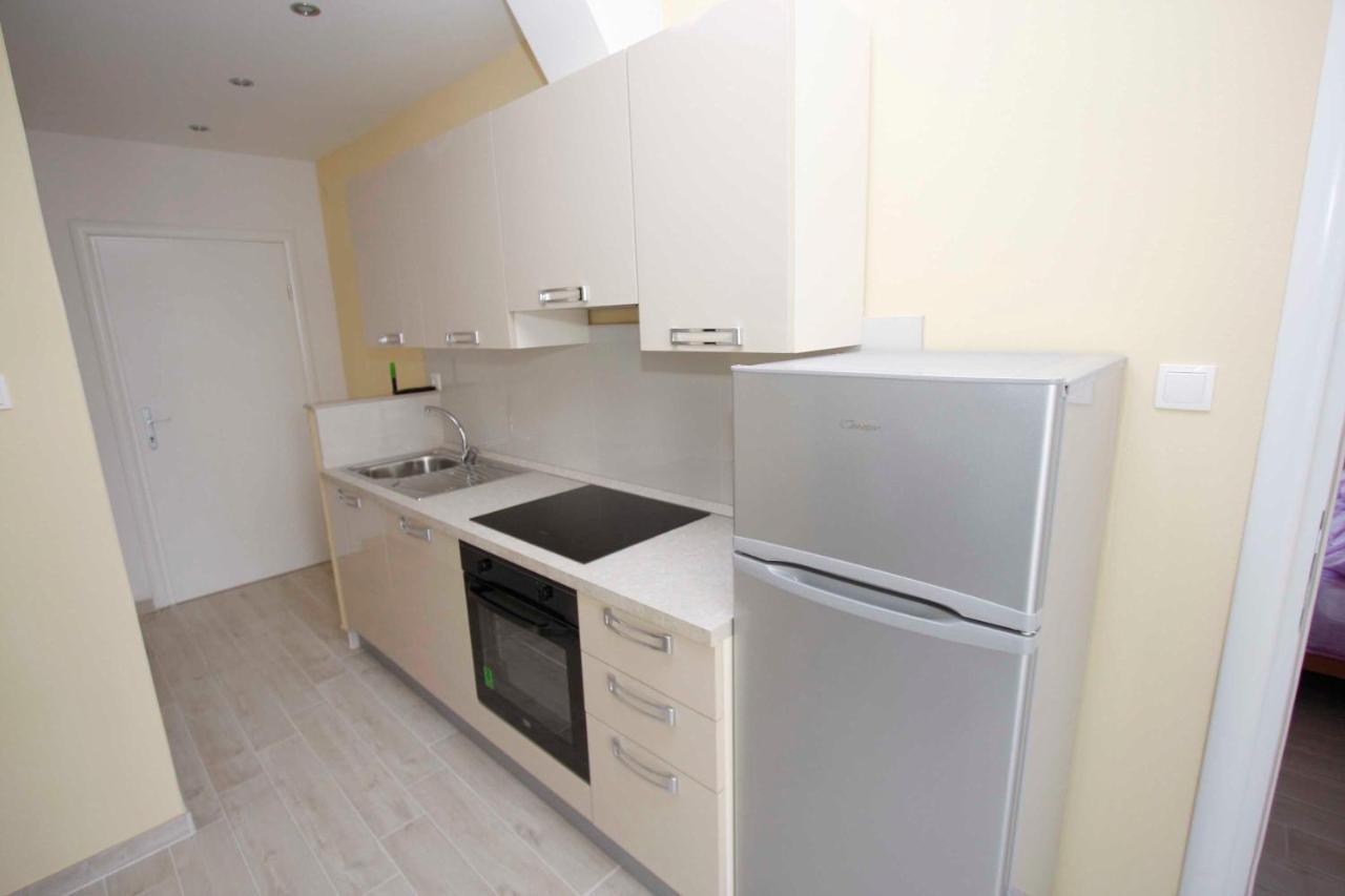 Mitan Apartman Tucepi Exterior photo