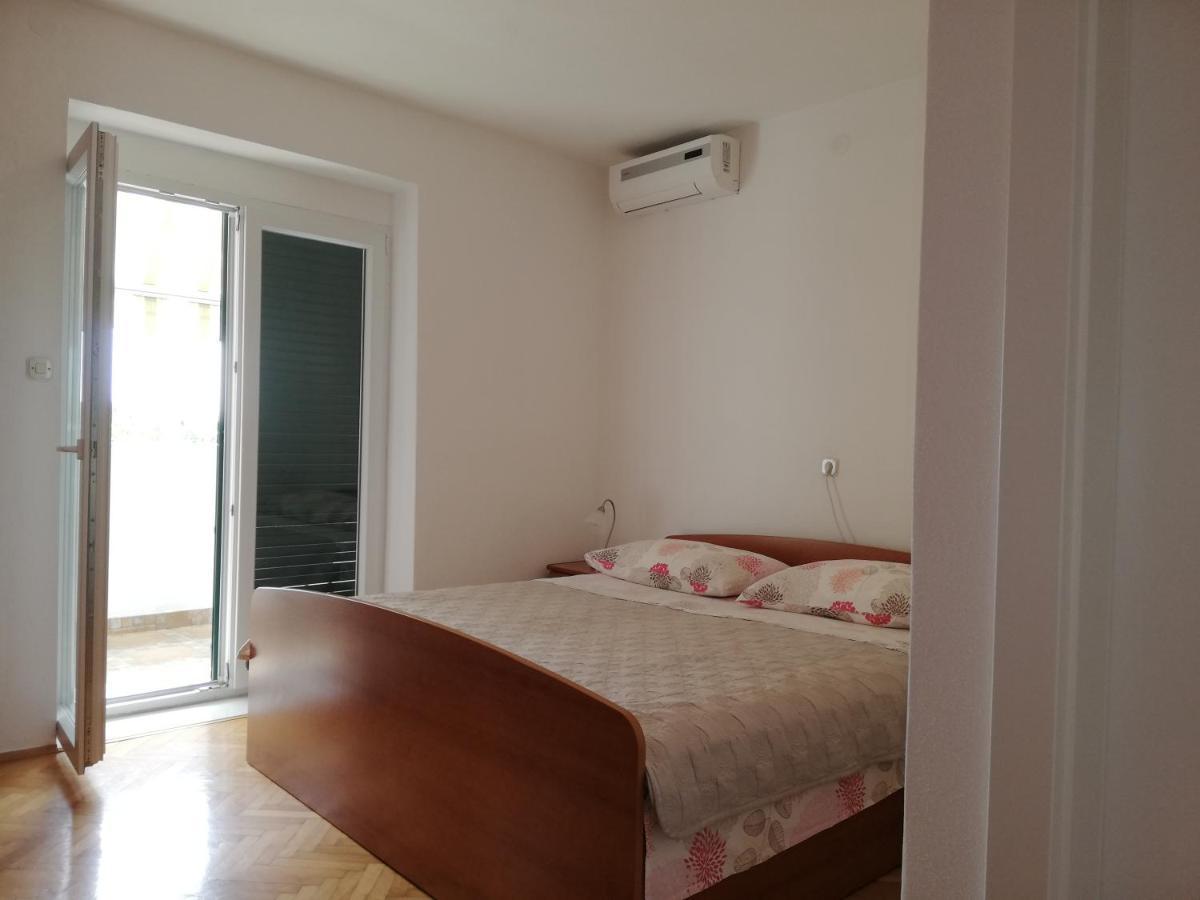 Mitan Apartman Tucepi Exterior photo