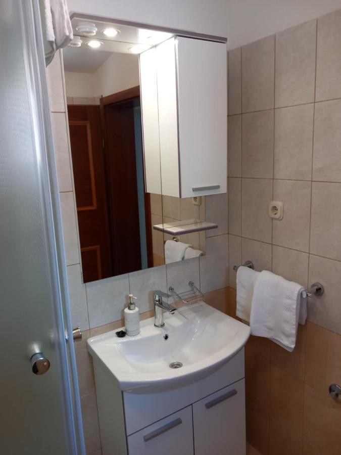 Mitan Apartman Tucepi Exterior photo
