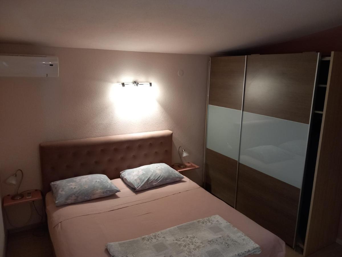 Mitan Apartman Tucepi Exterior photo