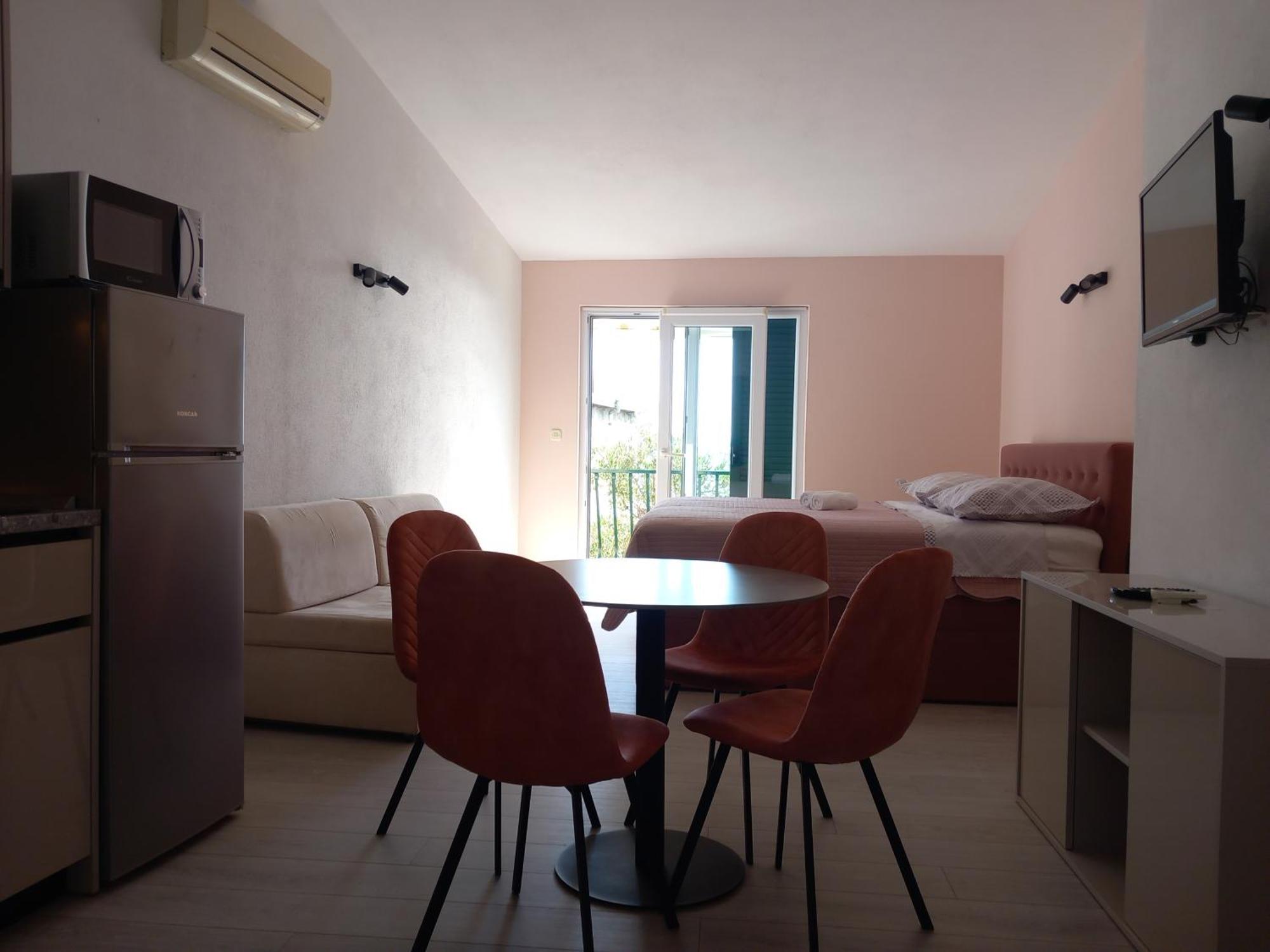 Mitan Apartman Tucepi Exterior photo