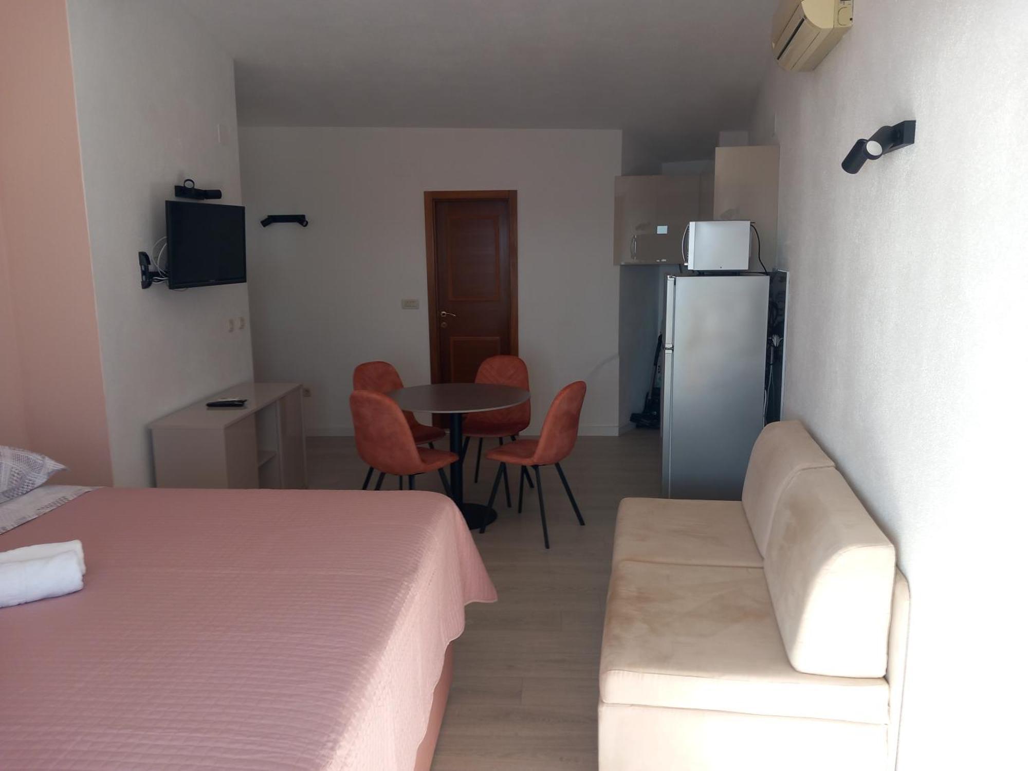 Mitan Apartman Tucepi Exterior photo