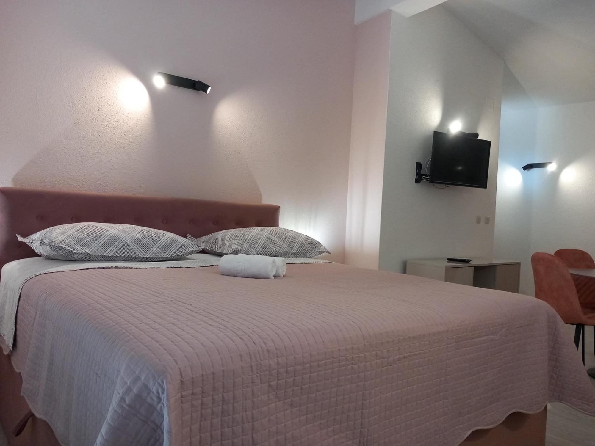 Mitan Apartman Tucepi Exterior photo