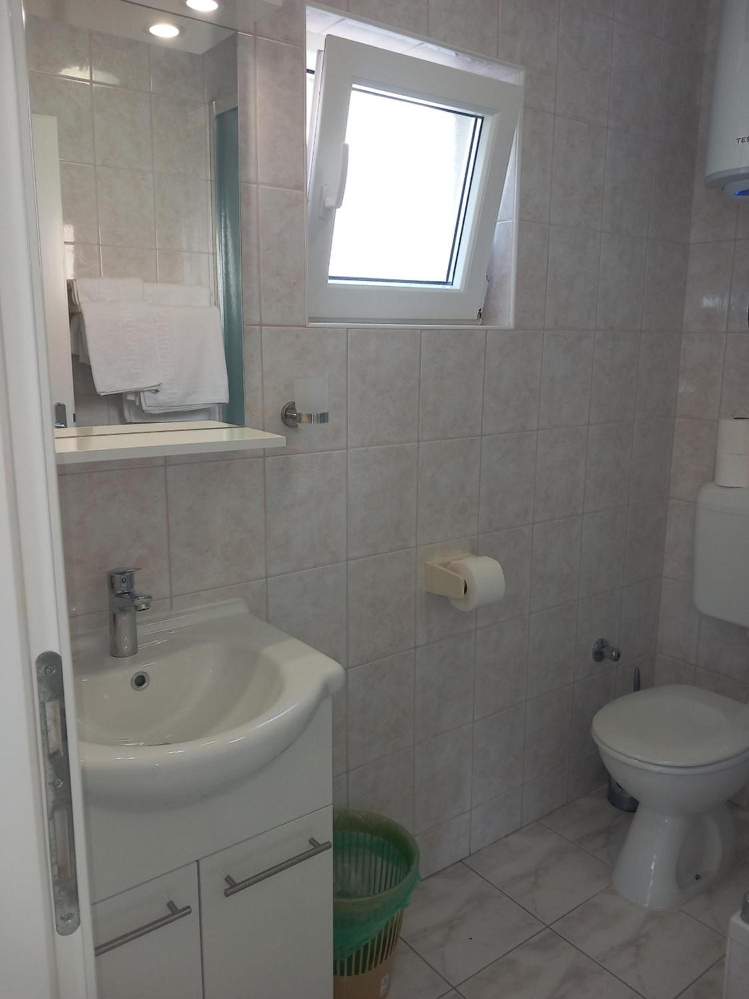 Mitan Apartman Tucepi Exterior photo